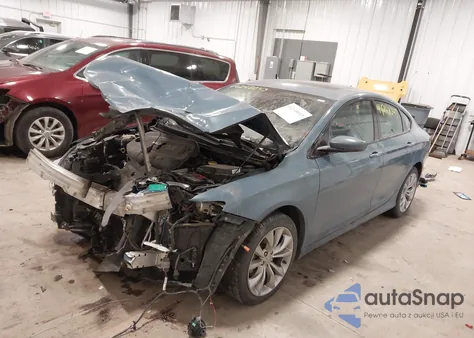 2015 Chrysler 200 S z USA, uszkodzony, nr VIN 1C3CCCBB4FN721314